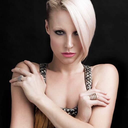 Emma Hewitt Concerts in Cleveland